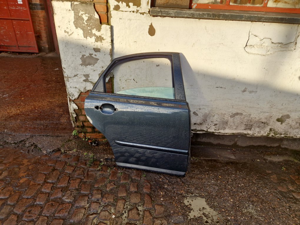 2004 - 2010 Volvo S40  Saloon DOOR - BARE (REAR DRIVER SIDE) 31335462