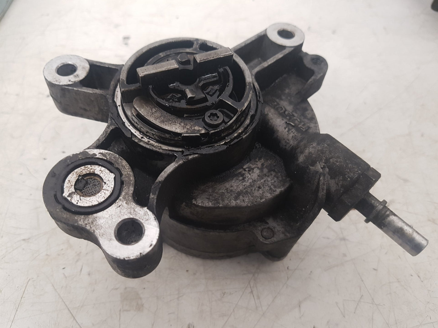 2008 - 2016 Volvo V70  Estate Vacuum/Air Pump D165-1C1-08020