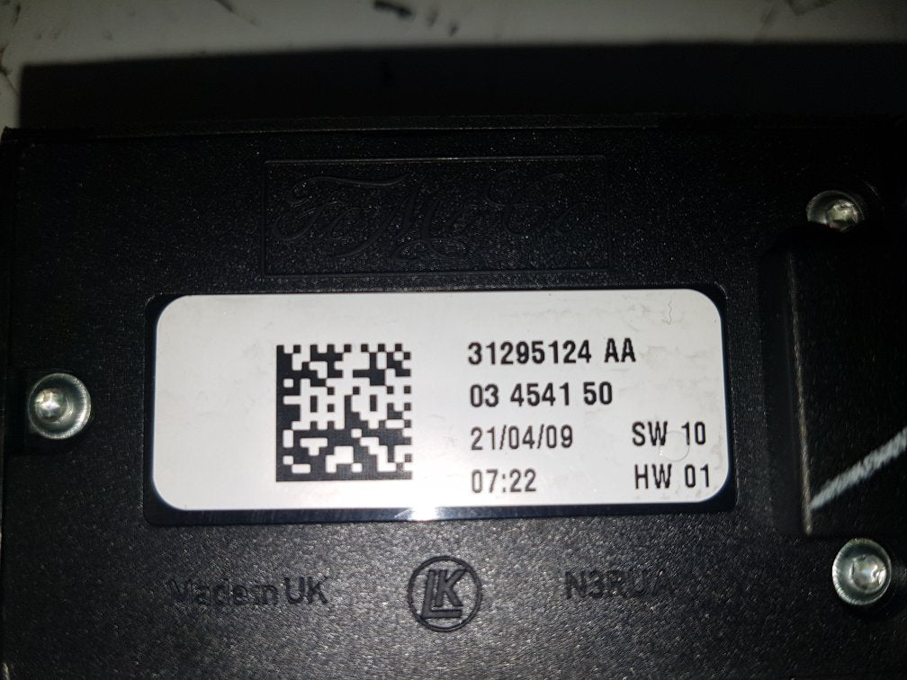 2006 - 2010 Volvo C30  Hatchback Right Front Window Switch 31295124-AA
