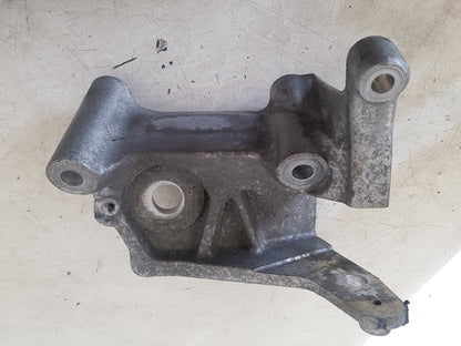 2017 - 2025 Volvo V90 235, 236 Estate Right Engine Mount 31670033