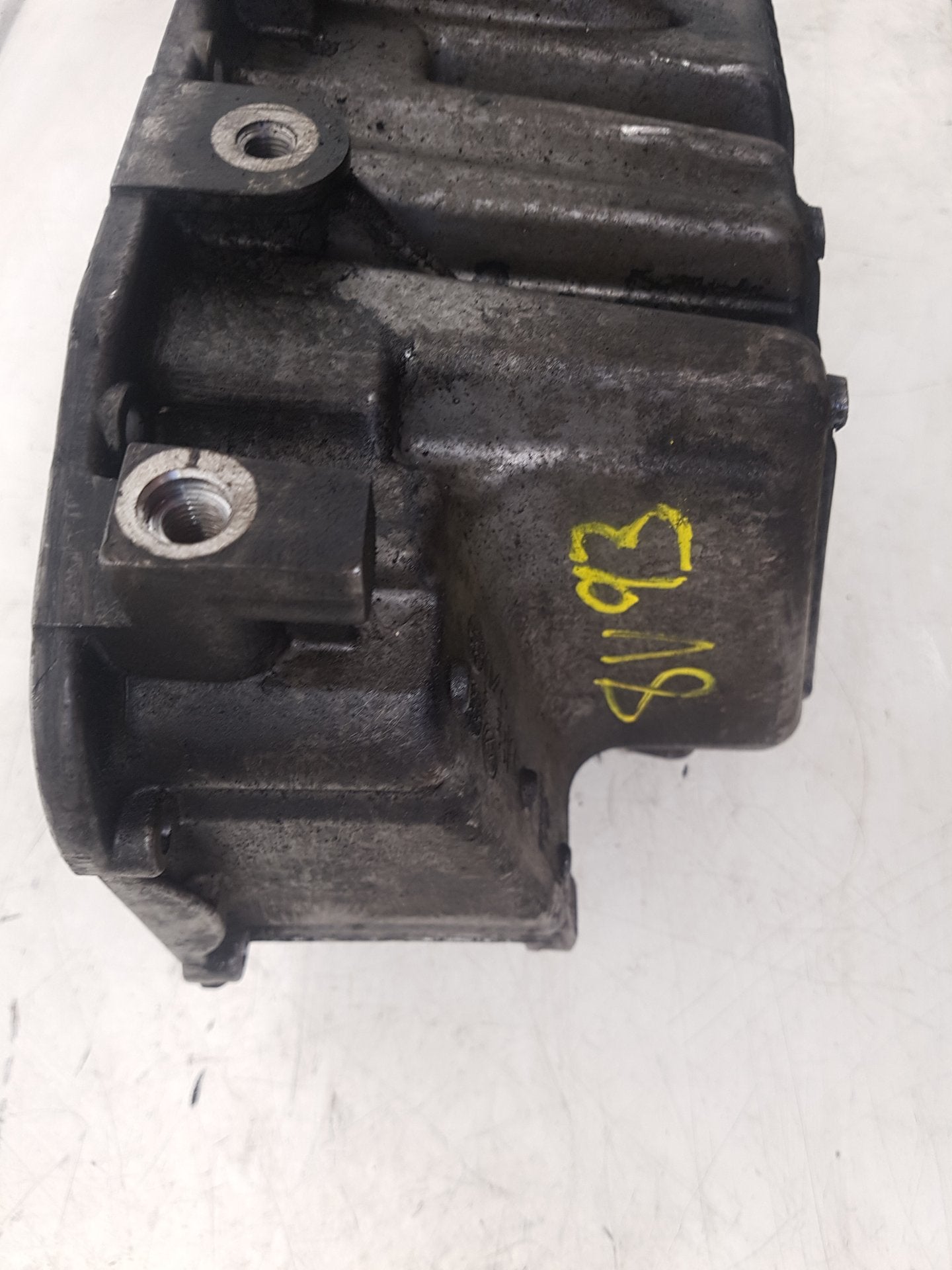 2008 - 2012 Saab 9-3  Convertible Oil Pan/Sump 90400247