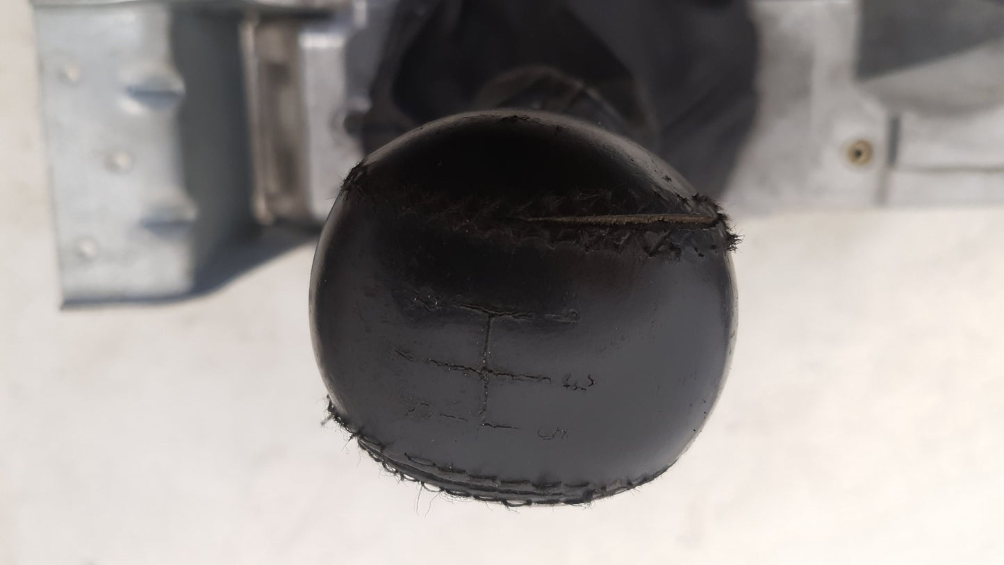 2004 Saab 9-5  Estate Gear Lever