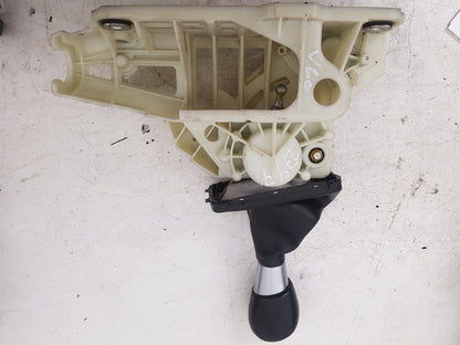 2011 - 2014 Volvo V60 I 155 Estate GEAR STICK 31325458