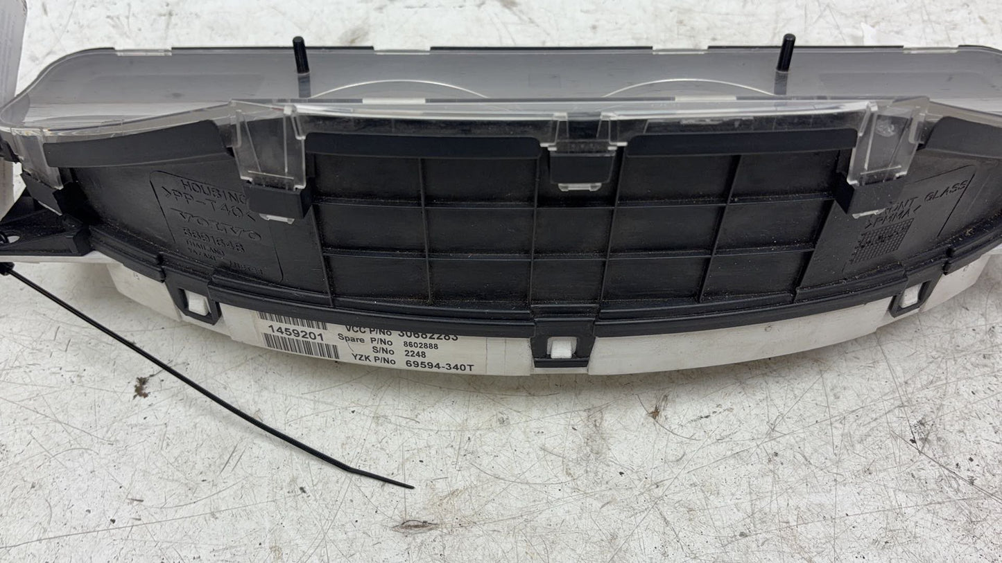 2002 - 2006 Volvo XC90  Estate Instrument Cluster 8691648
