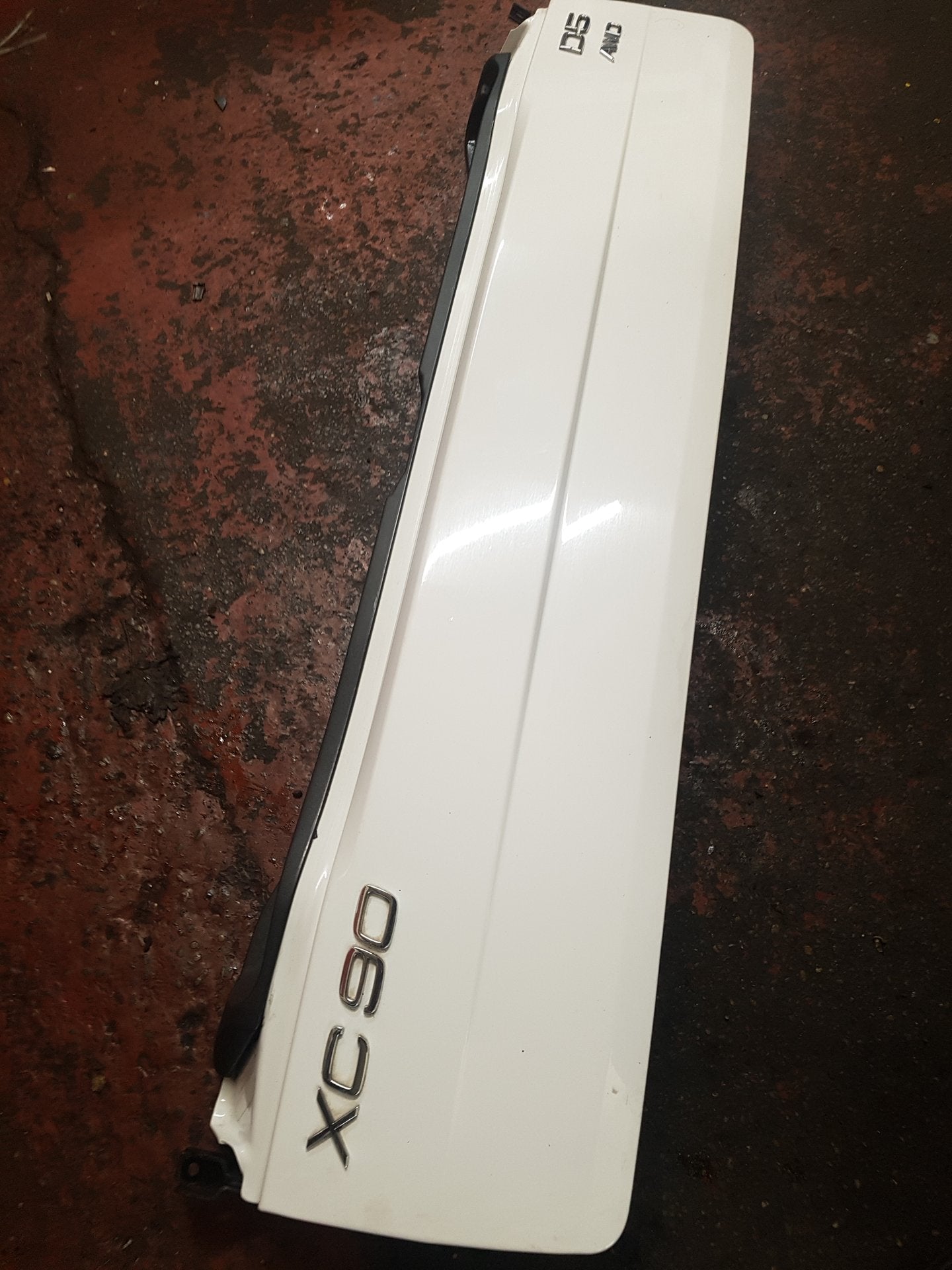 2003 - 2014 Volvo XC90 I 275 Estate TAILGATE (LOWER)