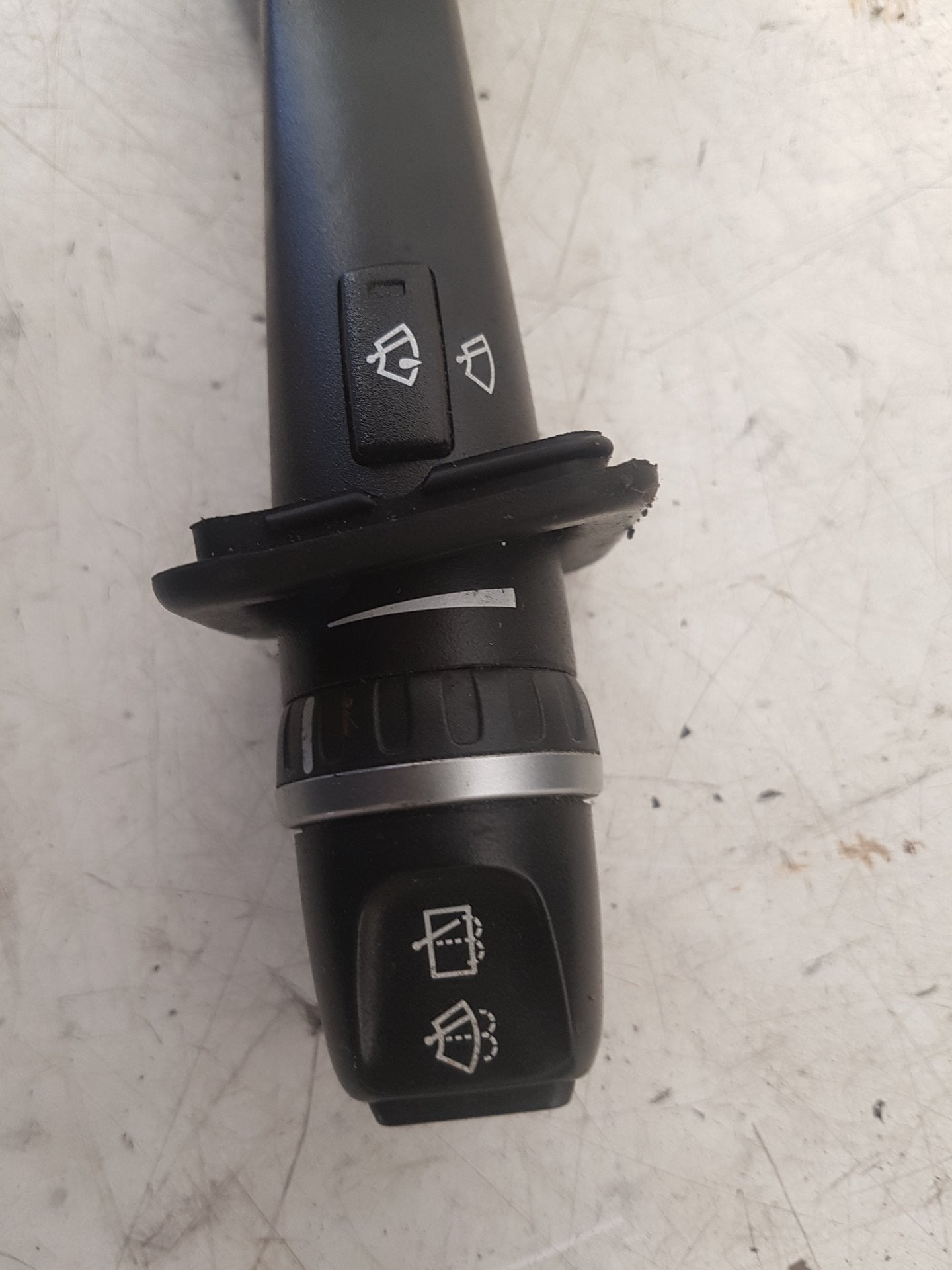 2007 - 2014 Volvo XC90  Estate Wiper Switch 31268565