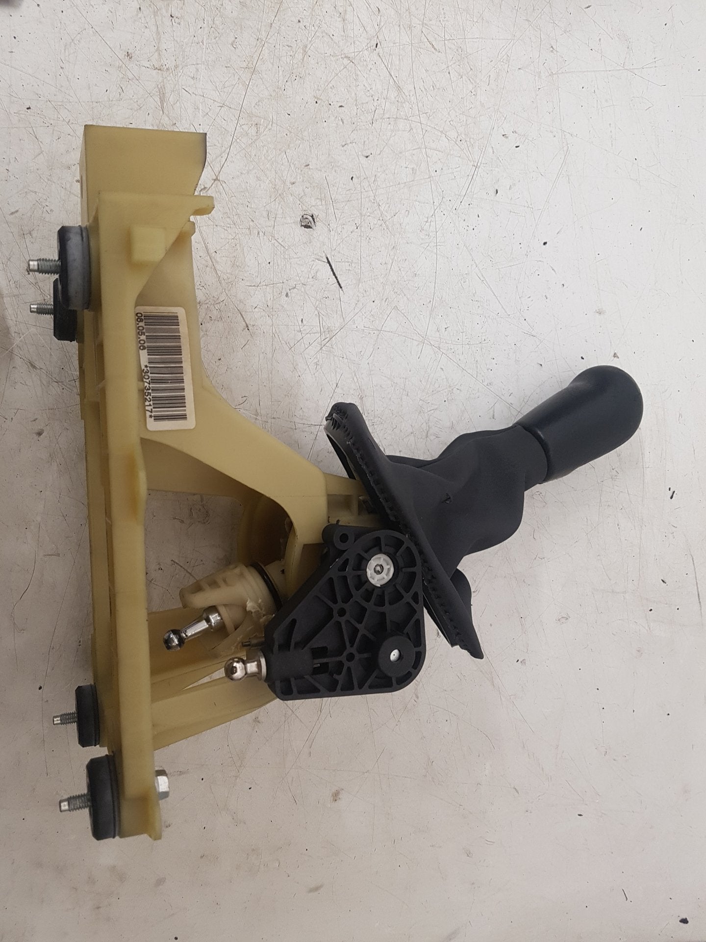 2004 - 2010 Volvo V50   Estate Gear Stick/Shifter 30735217