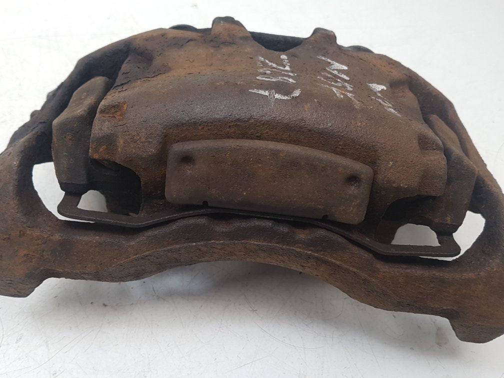 2010 - 2015 Volvo V70  Estate Left Front Caliper 36000151