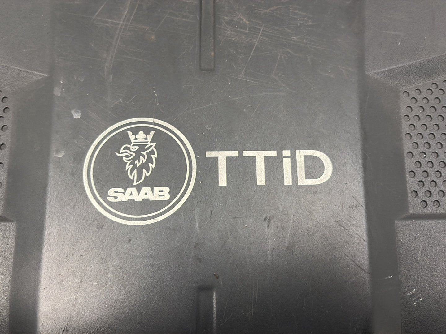2010 Saab 9-3  Estate Engine Cover 55562522