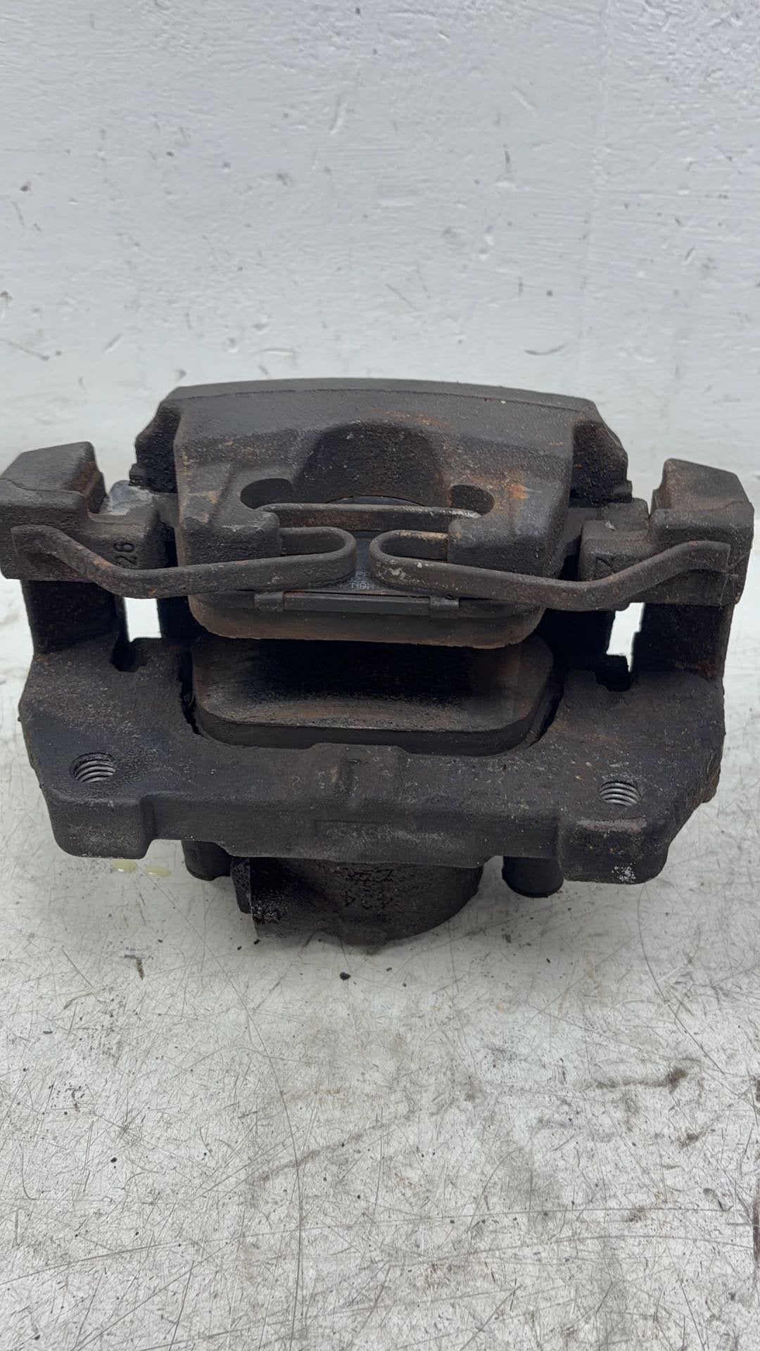 2017 - 2026 Volvo V60 II 225 Estate Right Front Caliper 31381552