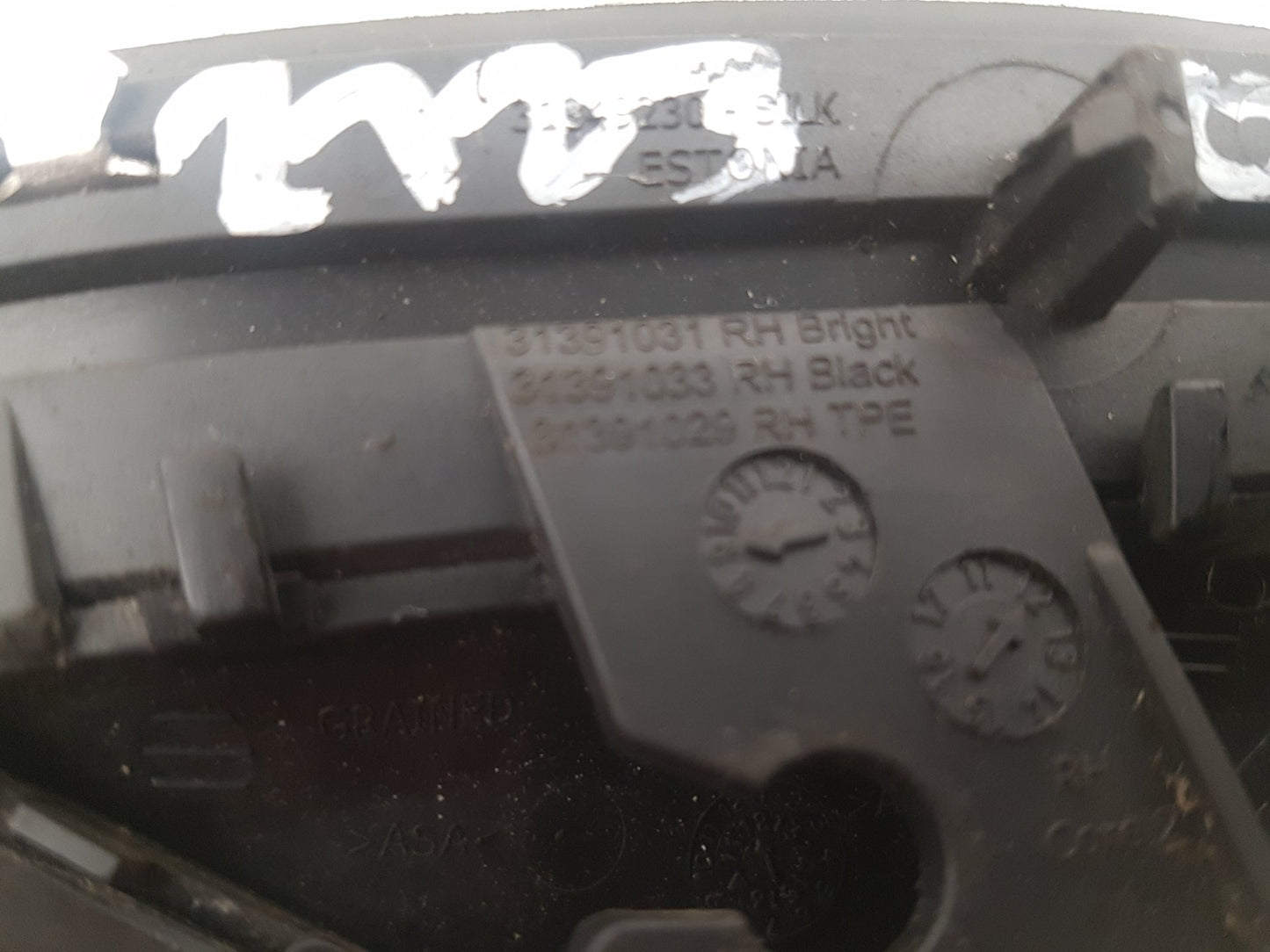 2013 - 2019 Volvo V40 III 525 Hatchback MIRROR TRIM (DRIVERS SIDE) 31349230