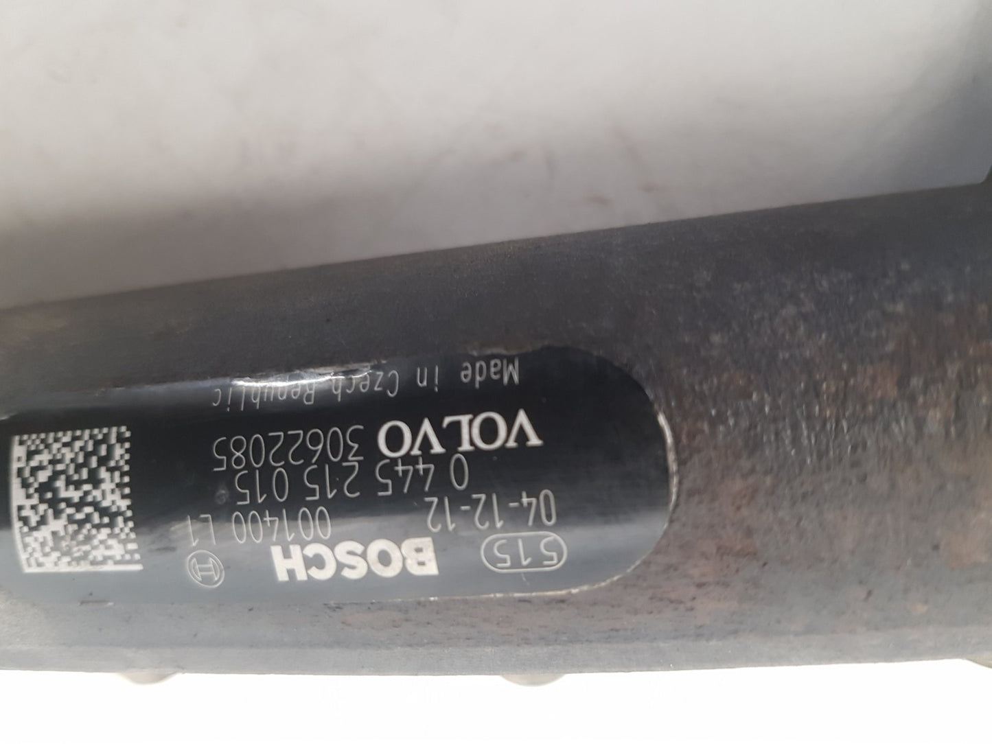 2003 - 2005 Volvo XC90   Injection Rail 0445215015