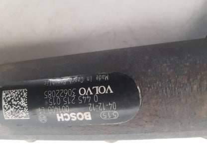 2003 - 2005 Volvo XC90   Injection Rail 0445215015