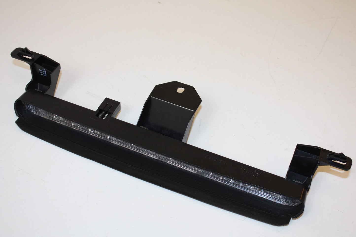 2007 - 2013 Volvo V70   High Level Stoplight 30678549