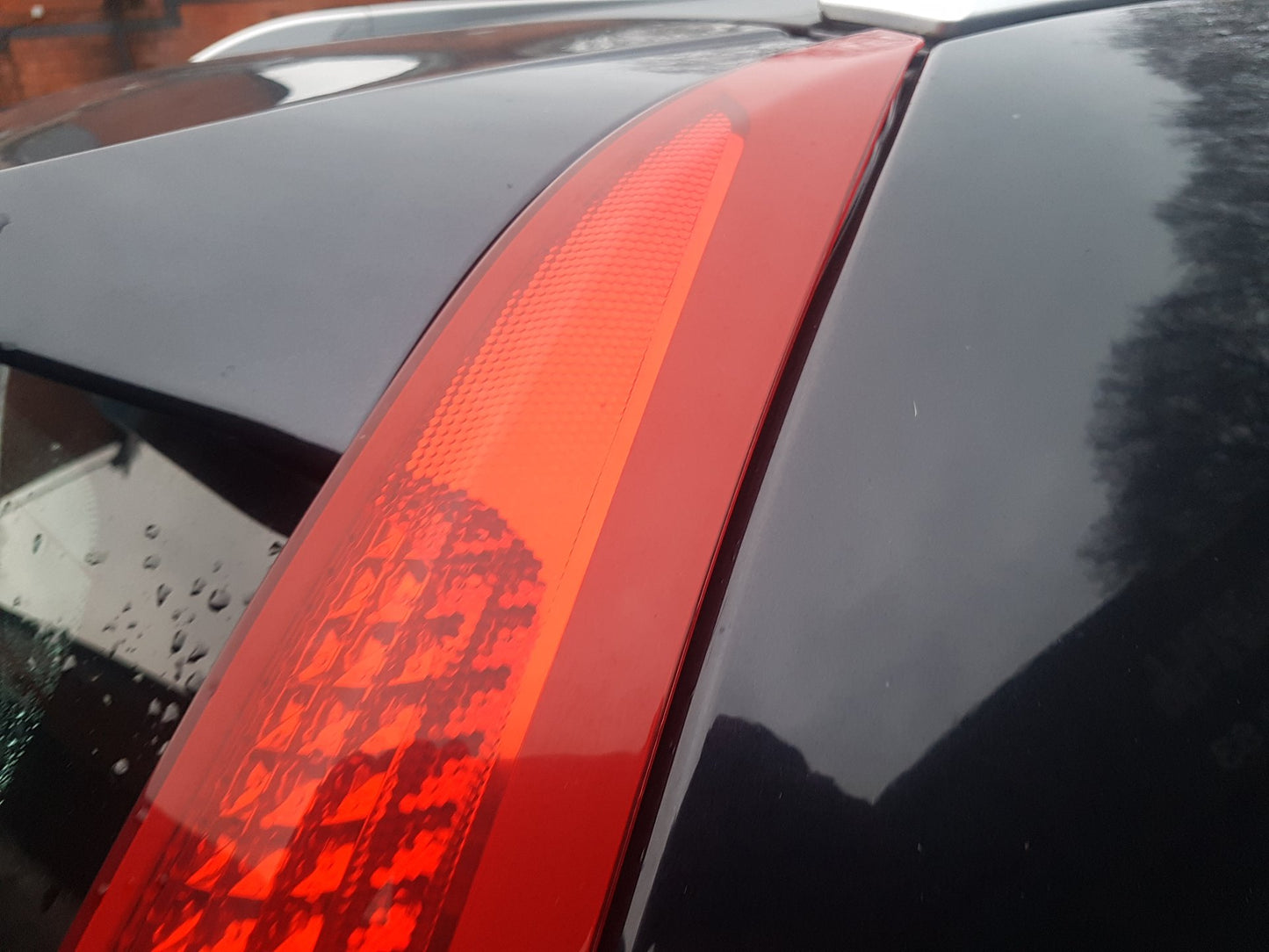 2011 - 2014 Volvo XC90  Estate Right Taillight