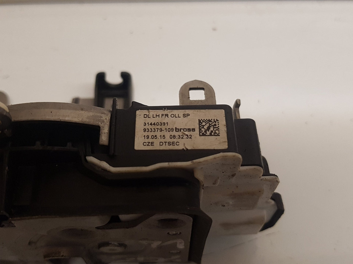 2013 - 2019 Volvo V40  Hatchback Left Front Central Locking Solenoid 31440391
