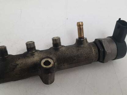 2003 - 2006 Volvo XC90  Estate Injection Rail 30757146