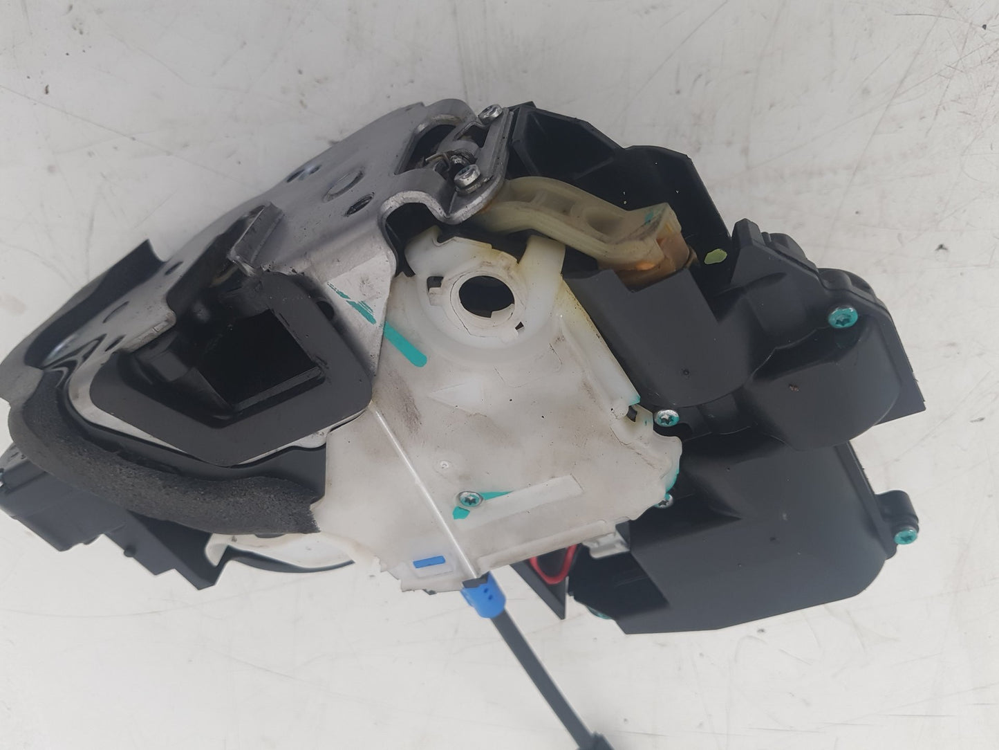 2010 - 2012 Saab 9-5  Saloon DOOR CATCH (O/S/F) 13503754