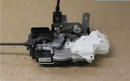 2013 - 2019 Volvo V40  Hatchback Left Front Central Locking Solenoid 31301425