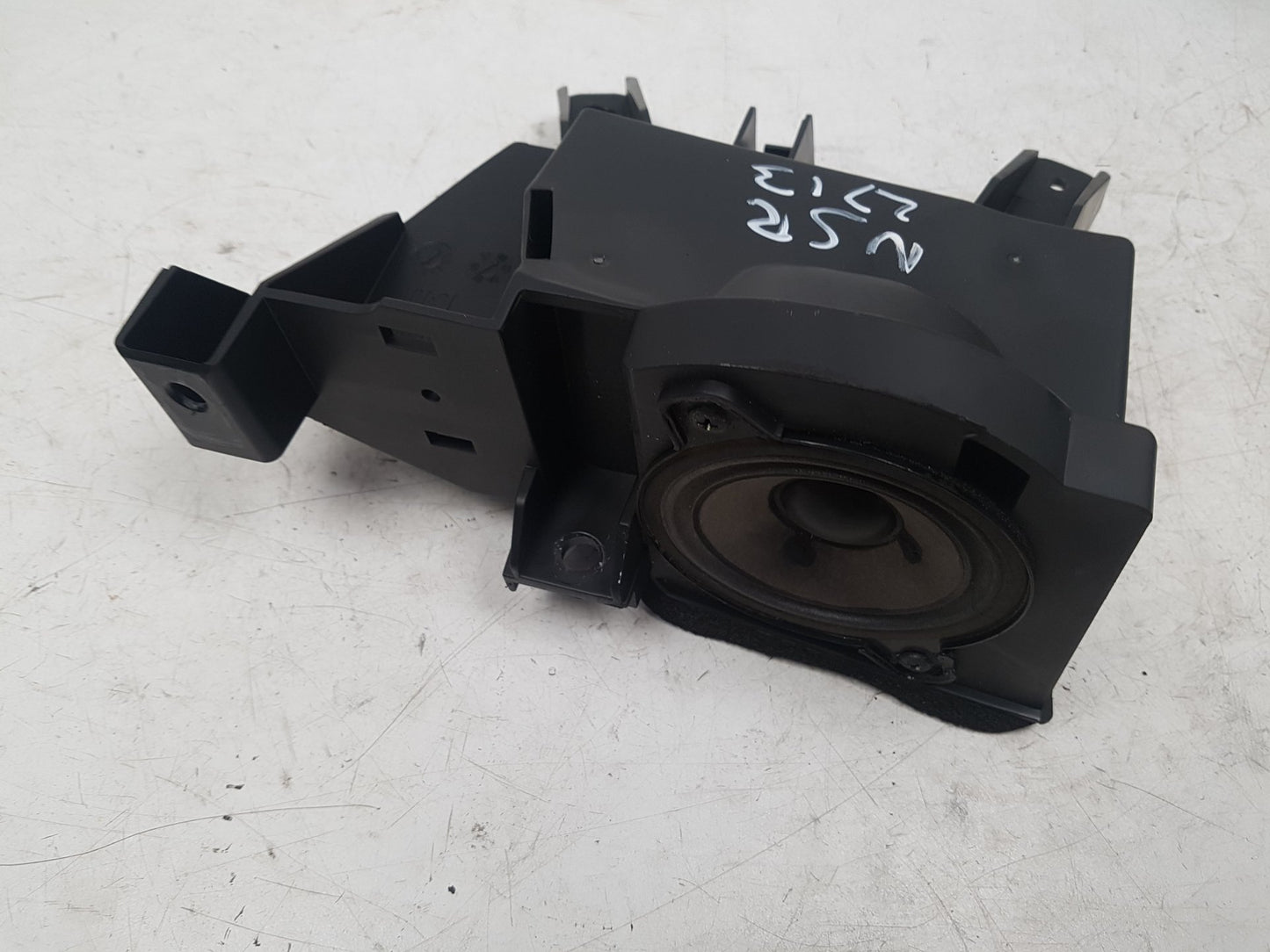 2007 - 2015 Saab 9-3  Estate LOUDSPEAKER (PASSENGER SIDE REAR) 12792504
