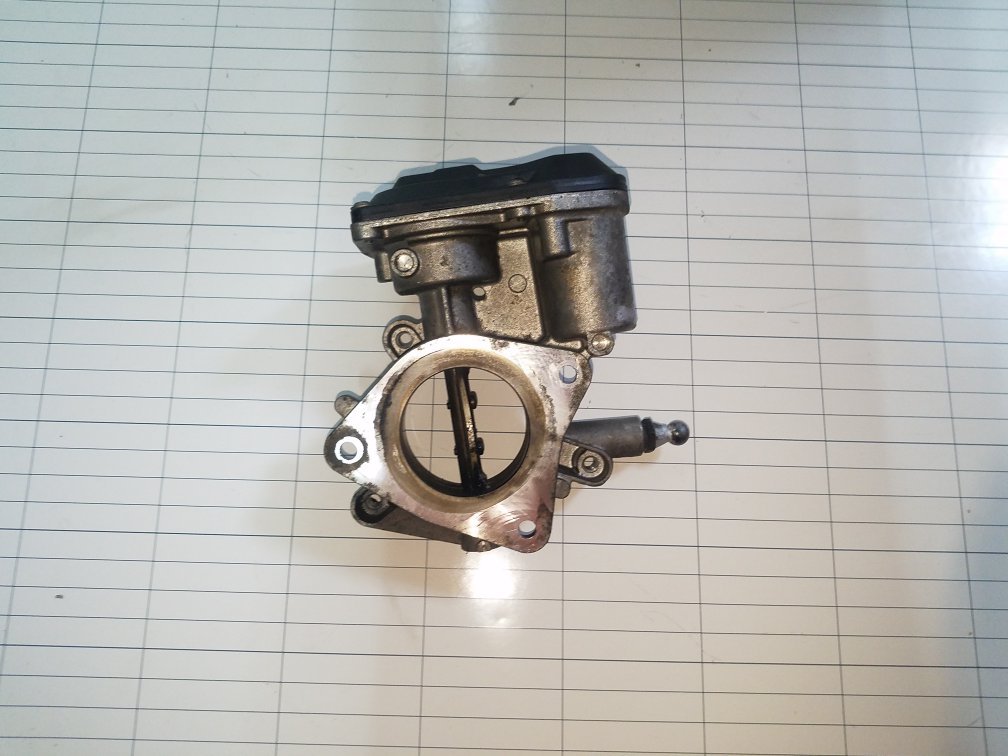 2010 - 2012 Saab 95  Saloon Throttle Body 55564164