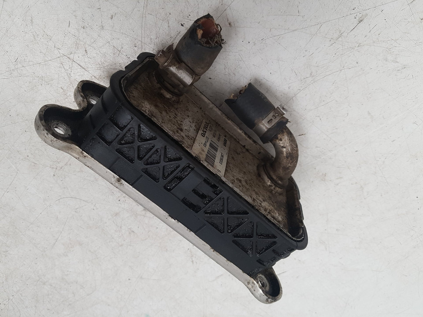 2007 Volvo C70  Convertible Engine Oil Cooler 30774483