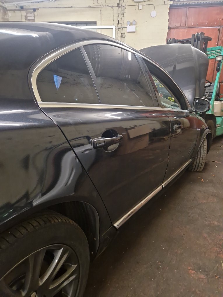 2010 - 2016 Volvo S80  Saloon DOOR - BARE (REAR DRIVER SIDE) 31335606