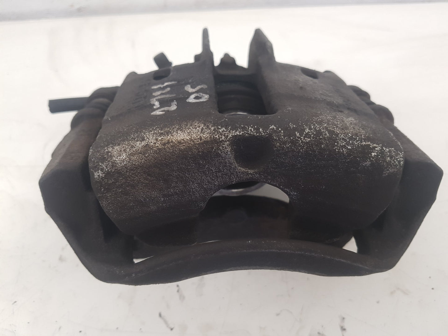 2000 - 2004 Volvo V40  Estate Right Front Caliper 8251695